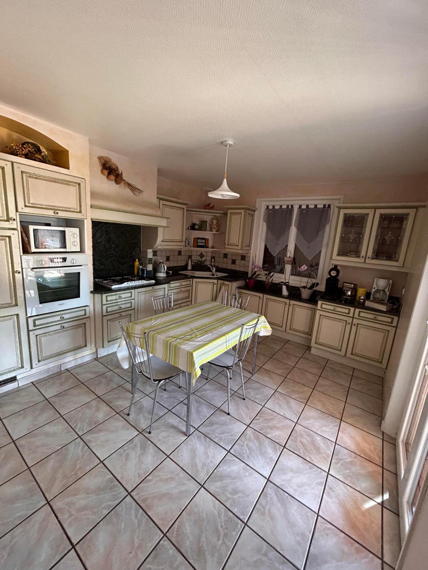 Chambres Des Arrys Bas-en-Basset Exteriér fotografie